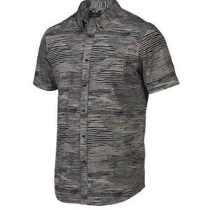 NWT Oakley short sleeve button shirt
